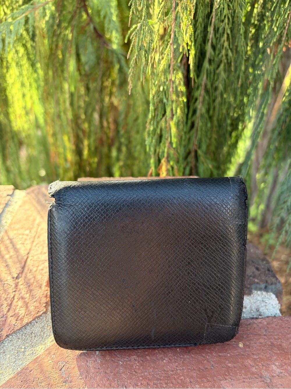 Louis Vuitton Men’s Taiga Leather Vintage Wallet France Damaged